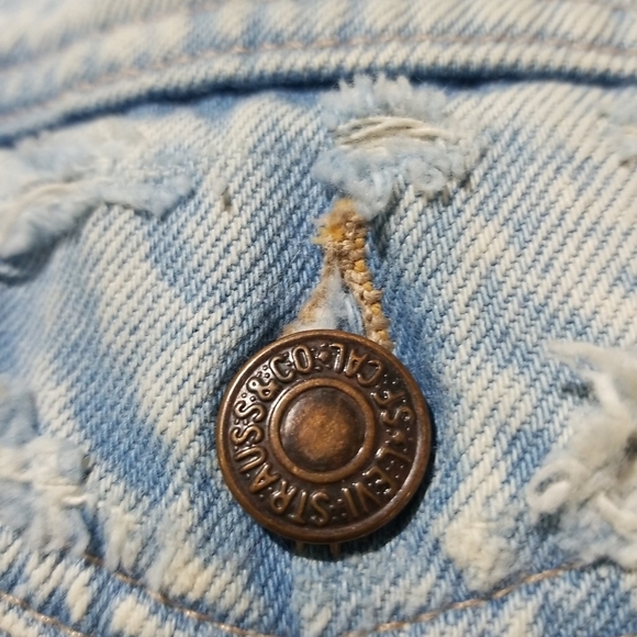VTG. LEVI 755 LT BLUE DISTRESSED JEAN JACKET SZ XS - Picture 10 of 13